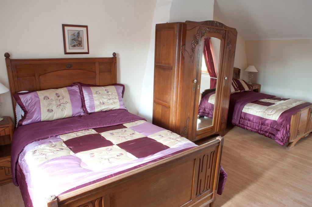 L'Ancien Presbytère Chambres D'hote ou Gite Le Dorat Camera foto