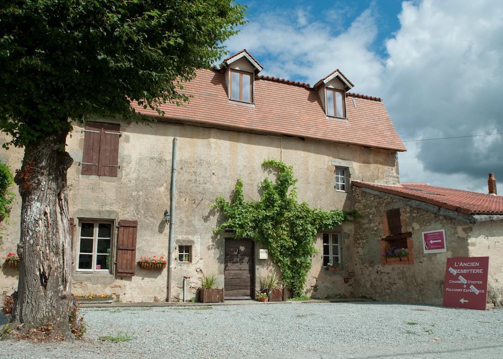 L'Ancien Presbytère Chambres D'hote ou Gite Le Dorat Esterno foto