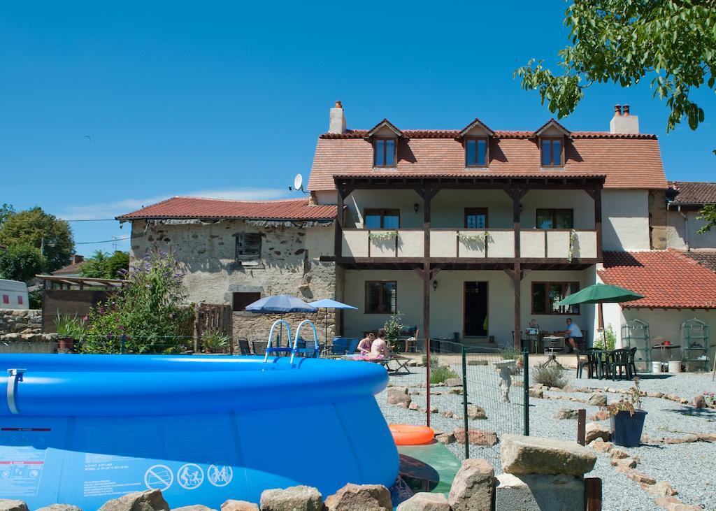 L'Ancien Presbytère Chambres D'hote ou Gite Le Dorat Esterno foto