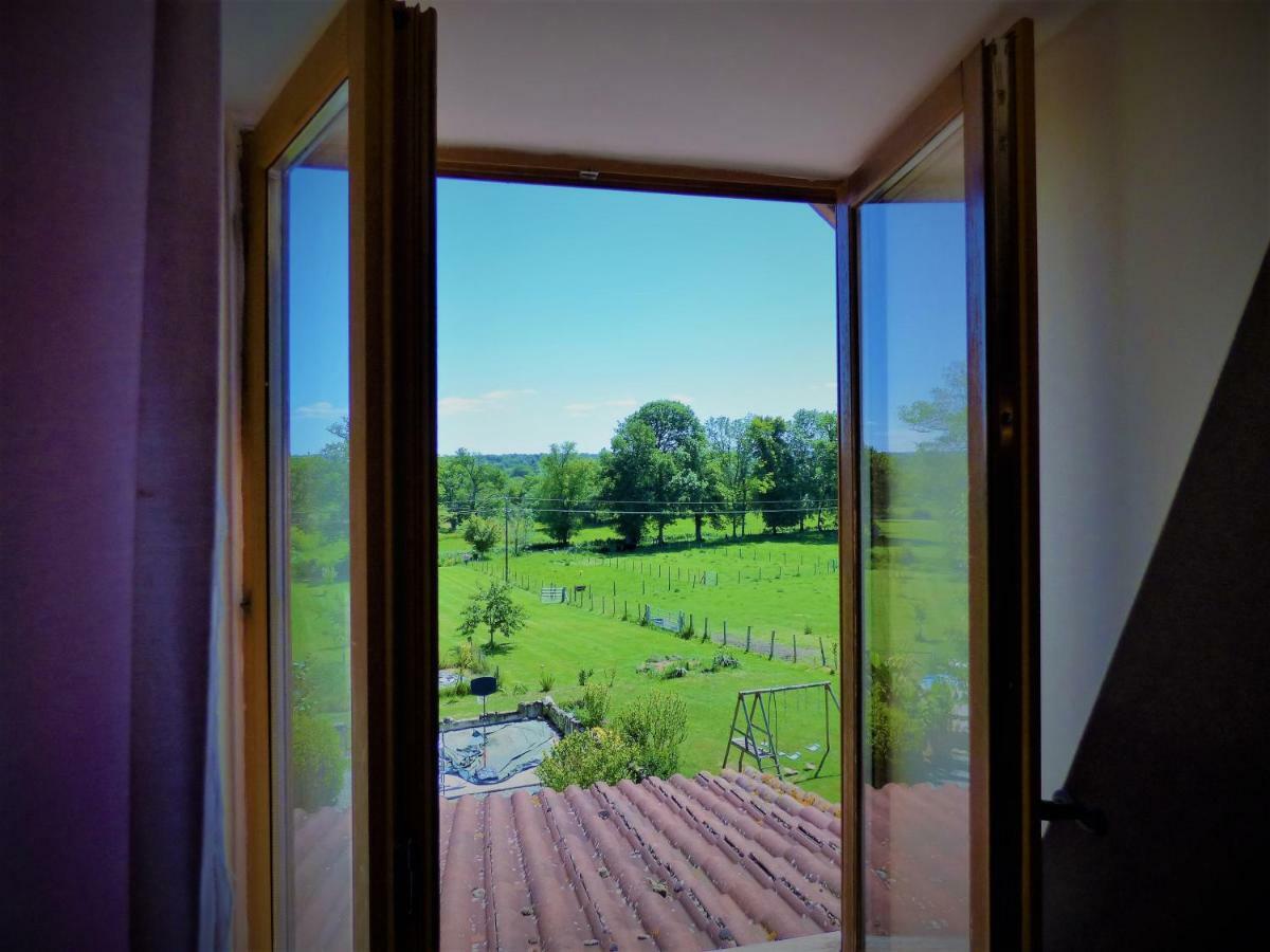L'Ancien Presbytère Chambres D'hote ou Gite Le Dorat Esterno foto