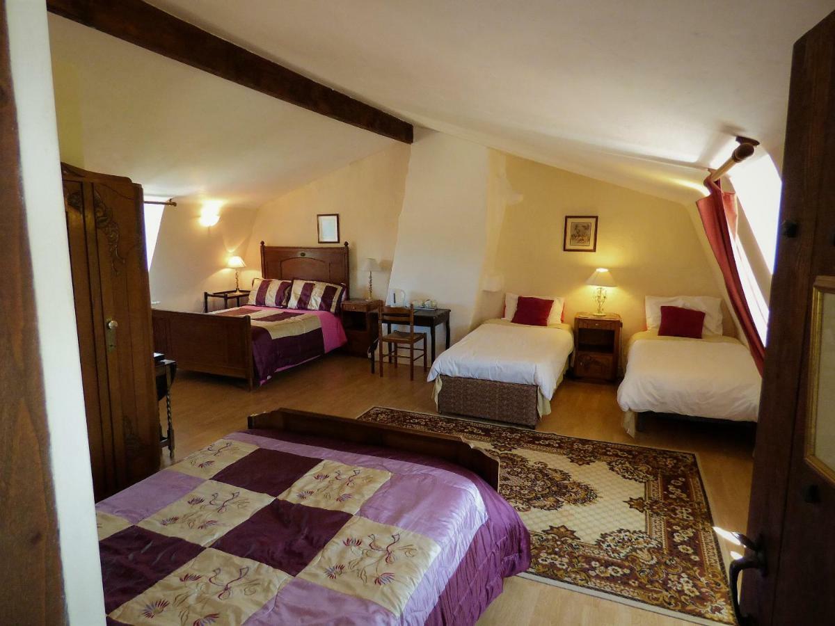 L'Ancien Presbytère Chambres D'hote ou Gite Le Dorat Esterno foto
